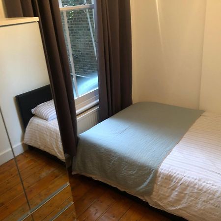 Cosy Double Room In West Kensington London Kültér fotó